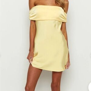Beginning boutique, yellow dress